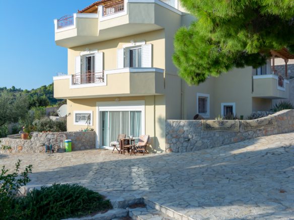 detached house for sale porto heli 270sqm